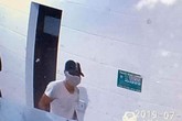 Vụ sát hại nữ nhân viên cây xăng: Kẻ gây án đâm nhiều nhát rồi bỏ đi, không lấy gì Vụ sát hại nữ nhân viên cây xăng: Kẻ gây án đâm nhiều nhát rồi bỏ đi, không lấy gì