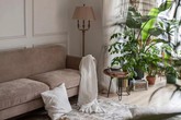 Căn hộ 98m² của vợ chồng trẻ ngập tràn hơi thở thiên nhiên nhờ góc nào cũng decor với cây xanh Căn hộ 98m² của vợ chồng trẻ ngập tràn hơi thở thiên nhiên nhờ góc nào cũng decor với cây xanh