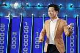 Trường Giang dẫn chương trình với tiền thưởng kỷ lục 6 tỷ đồng Trường Giang dẫn chương trình với tiền thưởng kỷ lục 6 tỷ đồng