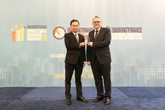 HDBank nhận giải thưởng “Ngân hàng bán lẻ nội địa tốt nhất năm 2019” HDBank nhận giải thưởng “Ngân hàng bán lẻ nội địa tốt nhất năm 2019”