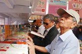 Chăm sóc mắt cho người cao tuổi Chăm sóc mắt cho người cao tuổi