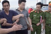 Công an Đà Nẵng bắt người cha khai giết con ném xác xuống sông Hàn Công an Đà Nẵng bắt người cha khai giết con ném xác xuống sông Hàn