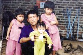 Bố 70 tuổi mòn mỏi tìm cha mẹ đẻ cho con trai nuôi Bố 70 tuổi mòn mỏi tìm cha mẹ đẻ cho con trai nuôi