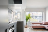 Căn hộ siêu nhỏ nhưng vẫn đủ chỗ cho 5 người sinh sống nhờ cách sáng tạo không gian Căn hộ siêu nhỏ nhưng vẫn đủ chỗ cho 5 người sinh sống nhờ cách sáng tạo không gian