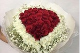 Hoa tươi trao yêu thương - tình yêu từ sự thấu hiểu Hoa tươi trao yêu thương - tình yêu từ sự thấu hiểu