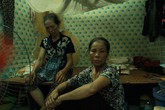 Bệnh nhân ngoại trú “vật vã” tìm cách tránh nóng Bệnh nhân ngoại trú “vật vã” tìm cách tránh nóng