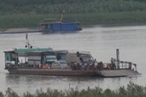 “Rợn tóc gáy” trên những chuyến phà ngang sông Hồng mùa mưa bão “Rợn tóc gáy” trên những chuyến phà ngang sông Hồng mùa mưa bão