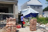 Xôn xao một thi thể đang phân hủy, bị quấn chiếu, chèn bao xi măng quanh người ở Thái Nguyên Xôn xao một thi thể đang phân hủy, bị quấn chiếu, chèn bao xi măng quanh người ở Thái Nguyên