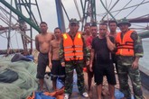 Gặp nạn trên biển, 7 ngư dân được cứu sống Gặp nạn trên biển, 7 ngư dân được cứu sống