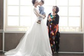 Xôn xao hình ảnh Thu Quỳnh mặc váy cưới đứng cạnh mẹ và con trai Xôn xao hình ảnh Thu Quỳnh mặc váy cưới đứng cạnh mẹ và con trai