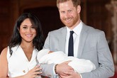 Vú em thứ ba như món quà 'trời cho' với Meghan Vú em thứ ba như món quà 'trời cho' với Meghan
