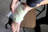 Dùng bắp cải theo cách này, bạn sẽ khỏi hẳn đau nhức xương khớp chỉ sau 1 giờ Dùng bắp cải theo cách này, bạn sẽ khỏi hẳn đau nhức xương khớp chỉ sau 1 giờ