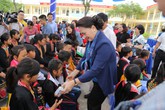 Lễ trao tặng Trường Tiểu học & THCS Đồng Sơn và Quỹ sữa Vươn cao Việt Vam trao tặng sữa cho trẻ em Tỉnh Quảng Ninh Lễ trao tặng Trường Tiểu học & THCS Đồng Sơn và Quỹ sữa Vươn cao Việt Vam trao tặng sữa cho trẻ em Tỉnh Quảng Ninh