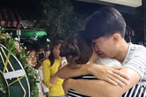 Đám tang cô gái chết vì TNGT: Chú rể từ Nhật về 'đám cưới' ngay trong đêm Đám tang cô gái chết vì TNGT: Chú rể từ Nhật về 'đám cưới' ngay trong đêm