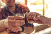 Những người mắc 4 bệnh này, thèm rượu đến mấy cũng không thể uống Những người mắc 4 bệnh này, thèm rượu đến mấy cũng không thể uống