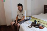 Nhóm nam nữ thủ súng, sử dụng ma túy trong khách sạn Nhóm nam nữ thủ súng, sử dụng ma túy trong khách sạn