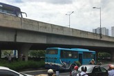 Hà Nội: Va vào xe buýt, một người đàn ông bị cán tử vong Hà Nội: Va vào xe buýt, một người đàn ông bị cán tử vong