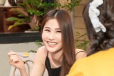 Diễm My 9X: “Tôi vừa là con gái, vừa là đàn ông để che chở cho mẹ” Diễm My 9X: “Tôi vừa là con gái, vừa là đàn ông để che chở cho mẹ”