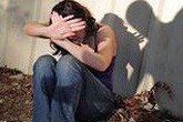 Mâu thuẫn tình cảm, nửa đêm rạch mặt bạn gái Mâu thuẫn tình cảm, nửa đêm rạch mặt bạn gái