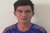 Gã đàn ông vào quán cà phê uống nước rồi khống chế cưỡng hiếp tiếp viên 15 tuổi Gã đàn ông vào quán cà phê uống nước rồi khống chế cưỡng hiếp tiếp viên 15 tuổi