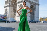 Chăm mặc gam màu “xa lánh” từng làm bao mỹ nhân ê chề, vậy mà Hoàng Thuỳ vẫn đẳng cấp Chăm mặc gam màu “xa lánh” từng làm bao mỹ nhân ê chề, vậy mà Hoàng Thuỳ vẫn đẳng cấp