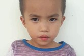 Hàng trăm người tìm kiếm cháu bé 6 tuổi mất tích sau sự xuất hiện của người phụ nữ lạ Hàng trăm người tìm kiếm cháu bé 6 tuổi mất tích sau sự xuất hiện của người phụ nữ lạ