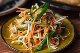 3 cách làm dưa giá giòn chua, thanh mát cực đơn giản 3 cách làm dưa giá giòn chua, thanh mát cực đơn giản
