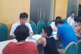 Chuyện lạ: Chàng trai Hà Nội không dám đi vệ sinh vì... sợ bẩn Chuyện lạ: Chàng trai Hà Nội không dám đi vệ sinh vì... sợ bẩn