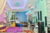 Nhà phố 70 tỷ nhìn đâu cũng thấy màu tím của nam ca sĩ từng là một trong 'Tứ đại thiên vương' của nhạc Việt Nhà phố 70 tỷ nhìn đâu cũng thấy màu tím của nam ca sĩ từng là một trong 'Tứ đại thiên vương' của nhạc Việt