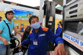 Giá xăng sẽ tăng hơn 1.000 đồng/lít vào ngày mai? Giá xăng sẽ tăng hơn 1.000 đồng/lít vào ngày mai?