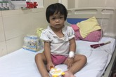 Xót xa cháu bé sớm mồ côi mẹ, giờ lại mang bệnh ung thư Xót xa cháu bé sớm mồ côi mẹ, giờ lại mang bệnh ung thư