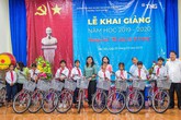 Tập đoàn TNG Holdings Vietnam trao tặng 110 xe đạp cho học sinh nghèo tại Gia Lai, Kon Tum Tập đoàn TNG Holdings Vietnam trao tặng 110 xe đạp cho học sinh nghèo tại Gia Lai, Kon Tum