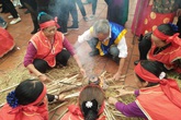 Hà Nội: Người dân quay về thời "đồ đá" trong lễ hội thi nấu cơm đầu năm mới Hà Nội: Người dân quay về thời "đồ đá" trong lễ hội thi nấu cơm đầu năm mới