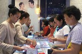 Giá vàng tăng sốc, có nên đổ tiền mua? Giá vàng tăng sốc, có nên đổ tiền mua?