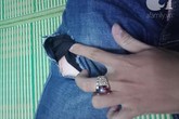 Nam sinh viên bị 4 kẻ lạ mặt tấn công, rạch đùi cướp tài sản ngay trước hẻm nhà trọ Nam sinh viên bị 4 kẻ lạ mặt tấn công, rạch đùi cướp tài sản ngay trước hẻm nhà trọ