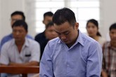 Bố mẹ vợ ở Hà Nội khóc xin tòa nhẹ tay với chàng rể giết con gái Bố mẹ vợ ở Hà Nội khóc xin tòa nhẹ tay với chàng rể giết con gái