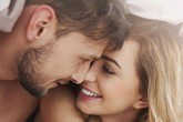 Phụ nữ lớn tuổi không muốn ‘yêu’, đàn ông già vẫn thích gái trẻ? Phụ nữ lớn tuổi không muốn ‘yêu’, đàn ông già vẫn thích gái trẻ?