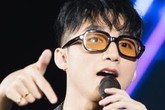 Sơn Tùng M-TP nhận lời 'cầu hôn' của fan nữ 16 tuổi Sơn Tùng M-TP nhận lời 'cầu hôn' của fan nữ 16 tuổi