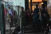 Sát hại vợ cũ, đâm "tình địch" trọng thương do ghen tuông Sát hại vợ cũ, đâm "tình địch" trọng thương do ghen tuông