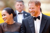 Mải mê theo đuổi thời trang, viết sách để đánh bóng tên tuổi, Meghan Markle bị chỉ trích vì quên đi nhiệm vụ quan trọng nhất Mải mê theo đuổi thời trang, viết sách để đánh bóng tên tuổi, Meghan Markle bị chỉ trích vì quên đi nhiệm vụ quan trọng nhất