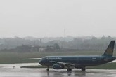 Nhiều chuyến bay đến miền Trung bị hủy do bão Nhiều chuyến bay đến miền Trung bị hủy do bão