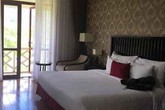 Bí mật phơi bày sau lần nhầm phòng ngủ của chồng Bí mật phơi bày sau lần nhầm phòng ngủ của chồng