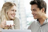 Chồng tôi đi quá xa trong quan hệ với đồng nghiệp Chồng tôi đi quá xa trong quan hệ với đồng nghiệp