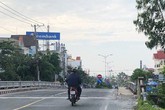 Va chạm với xe máy, 9X ngã ra đường bị xe tải cán tử vong Va chạm với xe máy, 9X ngã ra đường bị xe tải cán tử vong
