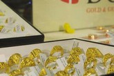 Giá vàng giảm hơn nửa triệu đồng Giá vàng giảm hơn nửa triệu đồng