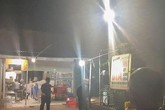 Mâu thuẫn gia đình, chồng sát hại vợ và người hàng xóm Mâu thuẫn gia đình, chồng sát hại vợ và người hàng xóm