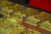 Giá vàng tăng vọt vì Mỹ - Trung Giá vàng tăng vọt vì Mỹ - Trung