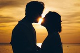Nhận được nhiều câu hỏi về bạn gái doanh nhân, Quý Bình lần đầu chia sẻ: 'Cô ấy bình thường, nhưng không tầm thường' Nhận được nhiều câu hỏi về bạn gái doanh nhân, Quý Bình lần đầu chia sẻ: 'Cô ấy bình thường, nhưng không tầm thường'