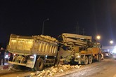Hà Nội: 2 vụ tai nạn xảy ra cùng lúc tại cầu vượt Mai Dịch, hàng loạt phương tiện va chạm mạnh Hà Nội: 2 vụ tai nạn xảy ra cùng lúc tại cầu vượt Mai Dịch, hàng loạt phương tiện va chạm mạnh