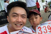 Cuộc chạm mặt công khai đầu tiên của Cường Đô La và Kim Lý khi cả hai cùng làm điều này cho bé Subeo Cuộc chạm mặt công khai đầu tiên của Cường Đô La và Kim Lý khi cả hai cùng làm điều này cho bé Subeo